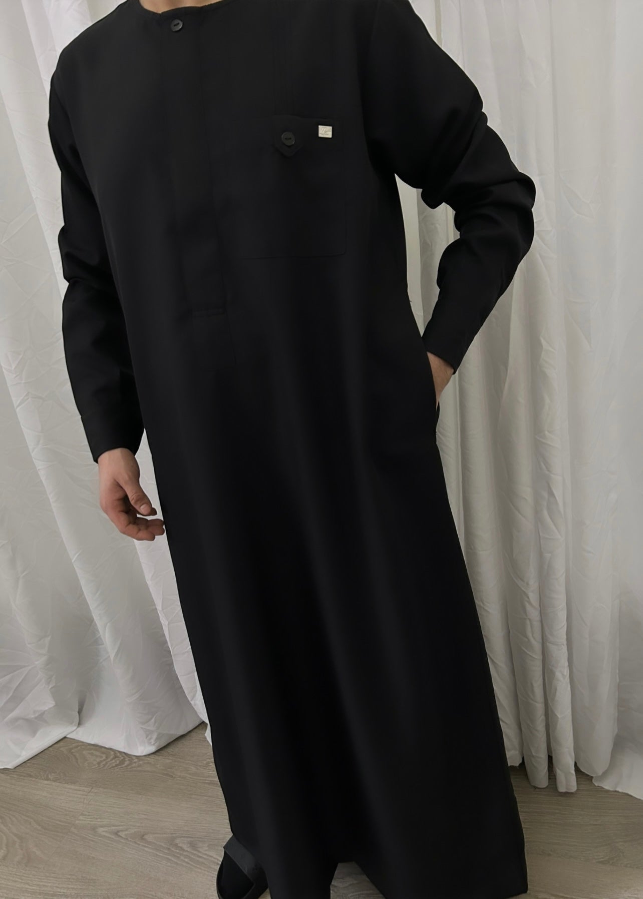 Pocket Emirati Thobe